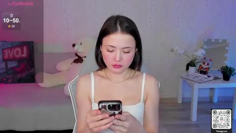 Lynn online show from May 3, 2026, 11:05 am