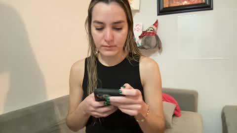 Aile online show from January 24, 2025, 7:07 pm