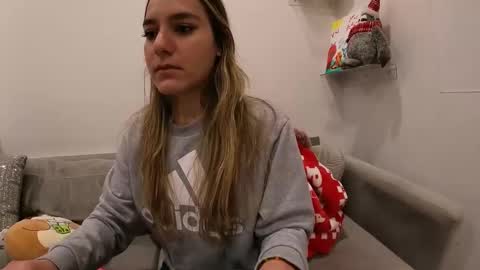 Aile online show from January 26, 2025, 5:02 am