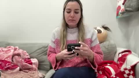 Aile online show from March 9, 2025, 1:56 am