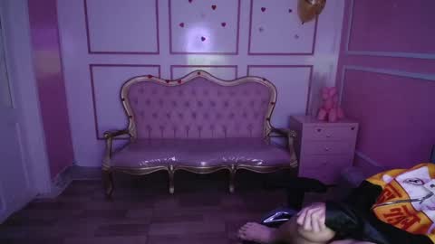 Ailen online show from January 10, 2025, 9:44 am