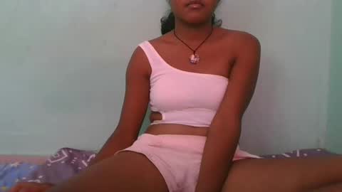 aimeamour online show from February 15, 2025, 12:11 pm