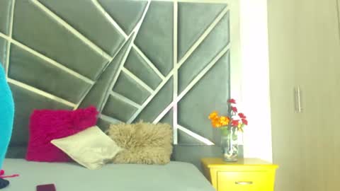 ainara online show from December 30, 2024, 1:26 am