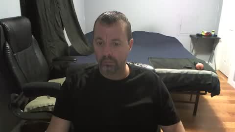 Daddy online show from December 19, 2025, 1:34 am