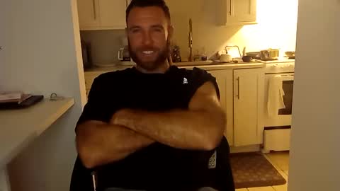 Mikea online show from December 15, 2024, 1:02 am