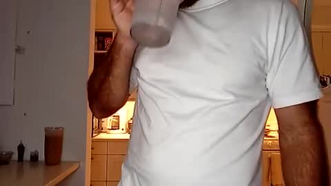 Mikea online show from January 14, 2025, 1:06 pm