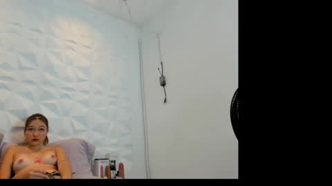 Aisha online show from February 9, 2025, 7:41 pm