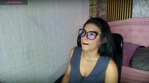aisha__cambell online show from May 2, 2026, 10:42 am