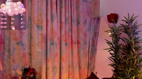 Aisha online show from December 18, 2024, 5:42 pm