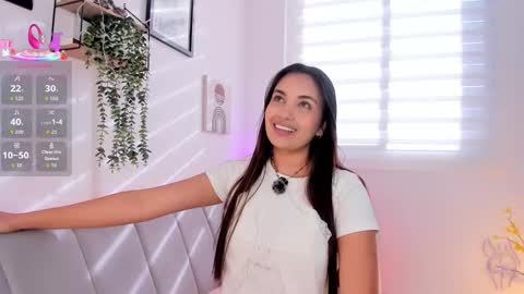 Aisha online show from March 20, 2026, 9:41 pm