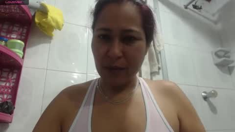 aisha_french online show from January 19, 2026, 3:05 pm