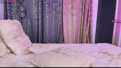 Ash             INDEPENDET MODEL  online show from January 23, 2025, 2:23 am