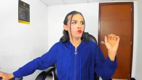 Aisha online show from December 21, 2025, 5:20 pm