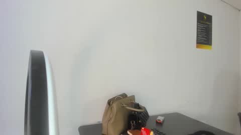 Aisha online show from January 12, 2026, 3:45 am