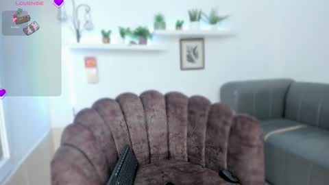 aisha online show from March 6, 2026, 6:48 pm