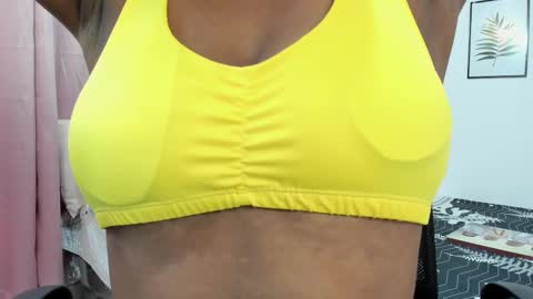 Aisha online show from February 25, 2025, 12:34 pm