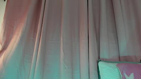Aisha online show from March 11, 2025, 3:45 pm