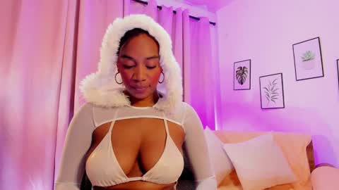 Snapshot of aisha_w10 chatting on October 4, 2025, 4:05 pm Aisha online show from October 4, 2025, 4:05 pm