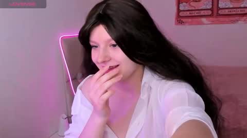 Snapshot of aishaaysitt chatting on October 11, 2025, 3:28 am Aisha online show from October 11, 2025, 3:28 am