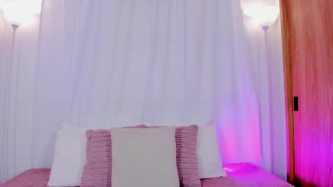 Aisha online show from May 19, 2026, 5:25 am