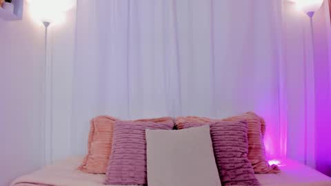 Aisha online show from May 23, 2026, 3:34 am