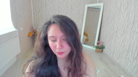 Aisha online show from December 5, 2024, 8:22 am