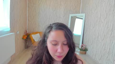 Aisha online show from December 13, 2024, 8:41 am