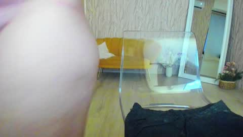 Aisha online show from December 22, 2024, 5:23 am