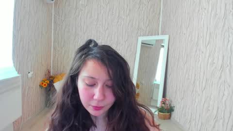 Aisha online show from December 23, 2024, 8:33 am