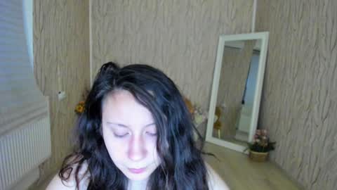 Aisha online show from January 3, 2025, 5:28 am