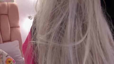 Snapshot of aishathorne chatting on October 19, 2025, 12:17 pm aisha online show from October 19, 2025, 12:17 pm