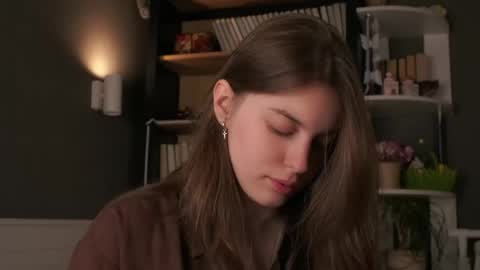 Aliza online show from May 10, 2026, 1:33 am