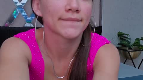 little aitana  online show from January 18, 2025, 12:57 pm