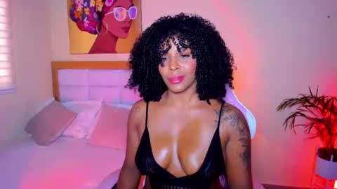 Snapshot of aitana_brown chatting on August 3, 2026, 10:46 pm Aitana Brown online show from August 3, 2026, 10:46 pm
