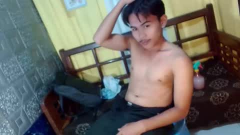 Snapshot of aivanboyyy chatting on March 18, 2026, 12:19 pm aivanboyyy online show from March 18, 2026, 12:19 pm