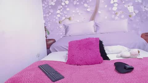 Snapshot of aixa_06 chatting on March 20, 2026, 2:11 pm AIXA online show from March 20, 2026, 2:11 pm