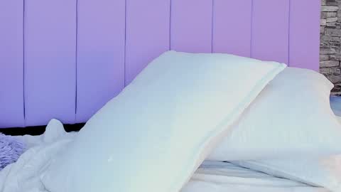 Snapshot of aixa_hill1 chatting on February 17, 2025, 8:36 pm online show from February 17, 2025, 8:36 pm