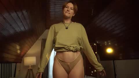 Akaneiro online show from October 3, 2025, 12:35 pm