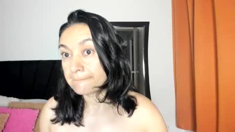 Snapshot of akanekihm chatting on May 19, 2026, 9:15 am MIRANDA online show from May 19, 2026, 9:15 am