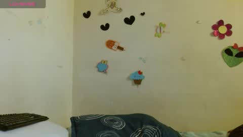 Snapshot of akasha011 chatting on December 19, 2025, 5:53 pm akasha online show from December 19, 2025, 5:53 pm