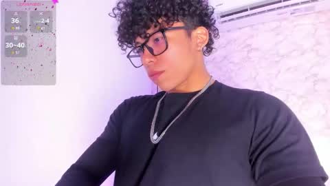 Snapshot of akazaboy chatting on February 19, 2026, 5:03 am akazaboy online show from February 19, 2026, 5:03 am