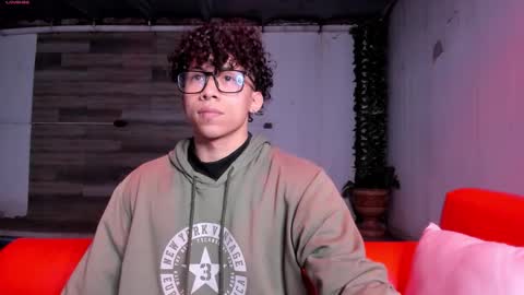 Snapshot of akazaboy chatting on March 15, 2026, 5:24 am akazaboy online show from March 15, 2026, 5:24 am