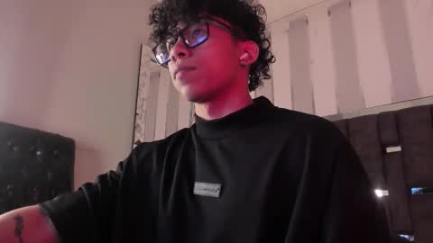 Snapshot of akazaboy chatting on March 23, 2026, 5:00 am akazaboy online show from March 23, 2026, 5:00 am