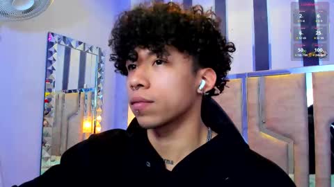 Snapshot of akazaboy chatting on March 27, 2026, 5:02 am akazaboy online show from March 27, 2026, 5:02 am