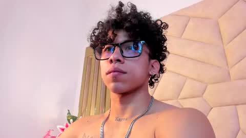 Snapshot of akazaboy chatting on March 29, 2026, 6:02 am akazaboy online show from March 29, 2026, 6:02 am