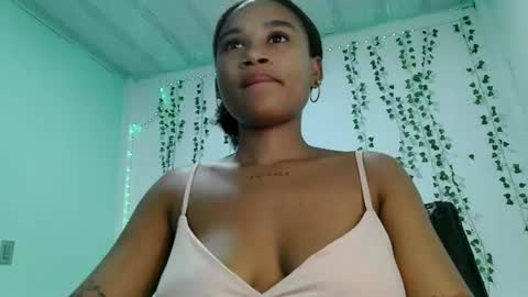 akemy_saunderz online show from July 23, 2026, 4:21 am