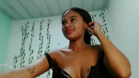 akemy_saunderz online show from July 23, 2026, 9:13 pm