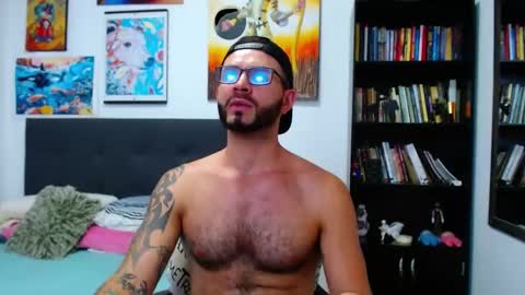 akiles online show from January 8, 2025, 10:48 pm