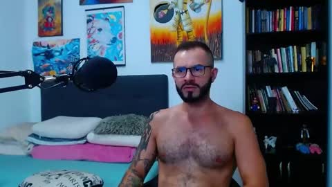 akiles online show from February 11, 2025, 2:03 am