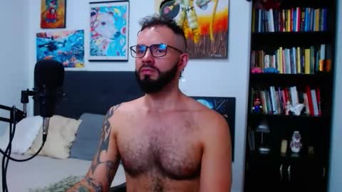 Snapshot of akiles_r chatting on October 14, 2025, 11:05 pm akiles online show from October 14, 2025, 11:05 pm